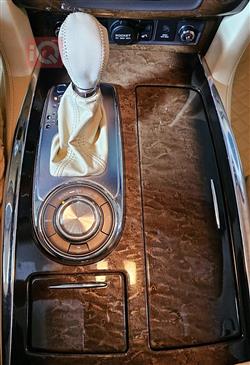 Infiniti QX80
